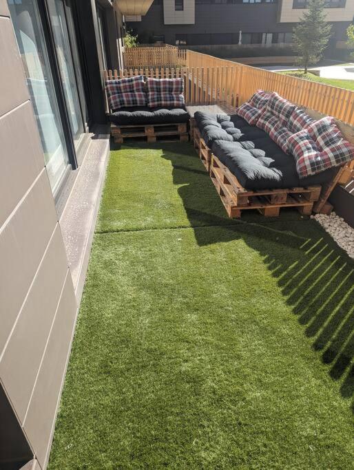 Piso Completo Y Moderno, Burgos Apartman Kültér fotó